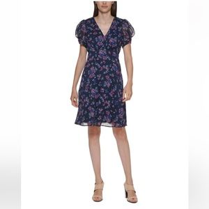NWT Calvin Klein floral V-neck dress (size 6)